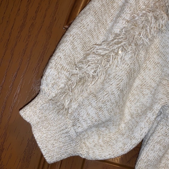 Ann Taylor Beige & Metallic Gold Shimmer Fringe Detail Puff Sleeve Sweater - Picture 12 of 16